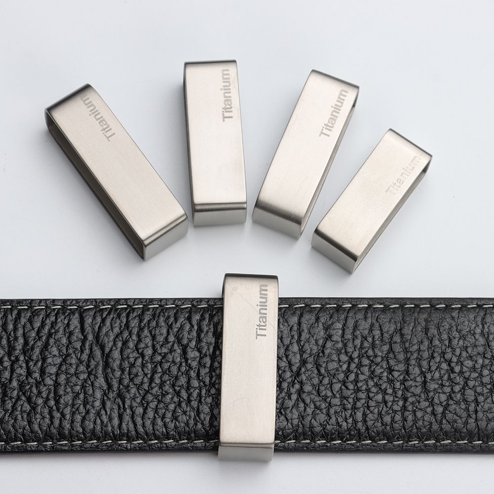 Hebilla de titanio en forma de - D Ring Strap reseña y precio